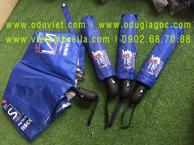 xưởng sản xuất ô dù cầm tay in logo quảng cáo